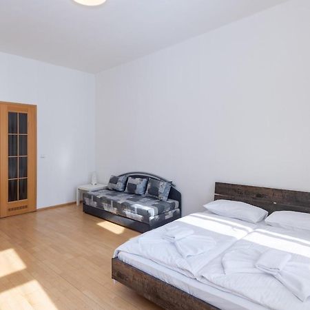 Apartment Stepanska Прага Экстерьер фото