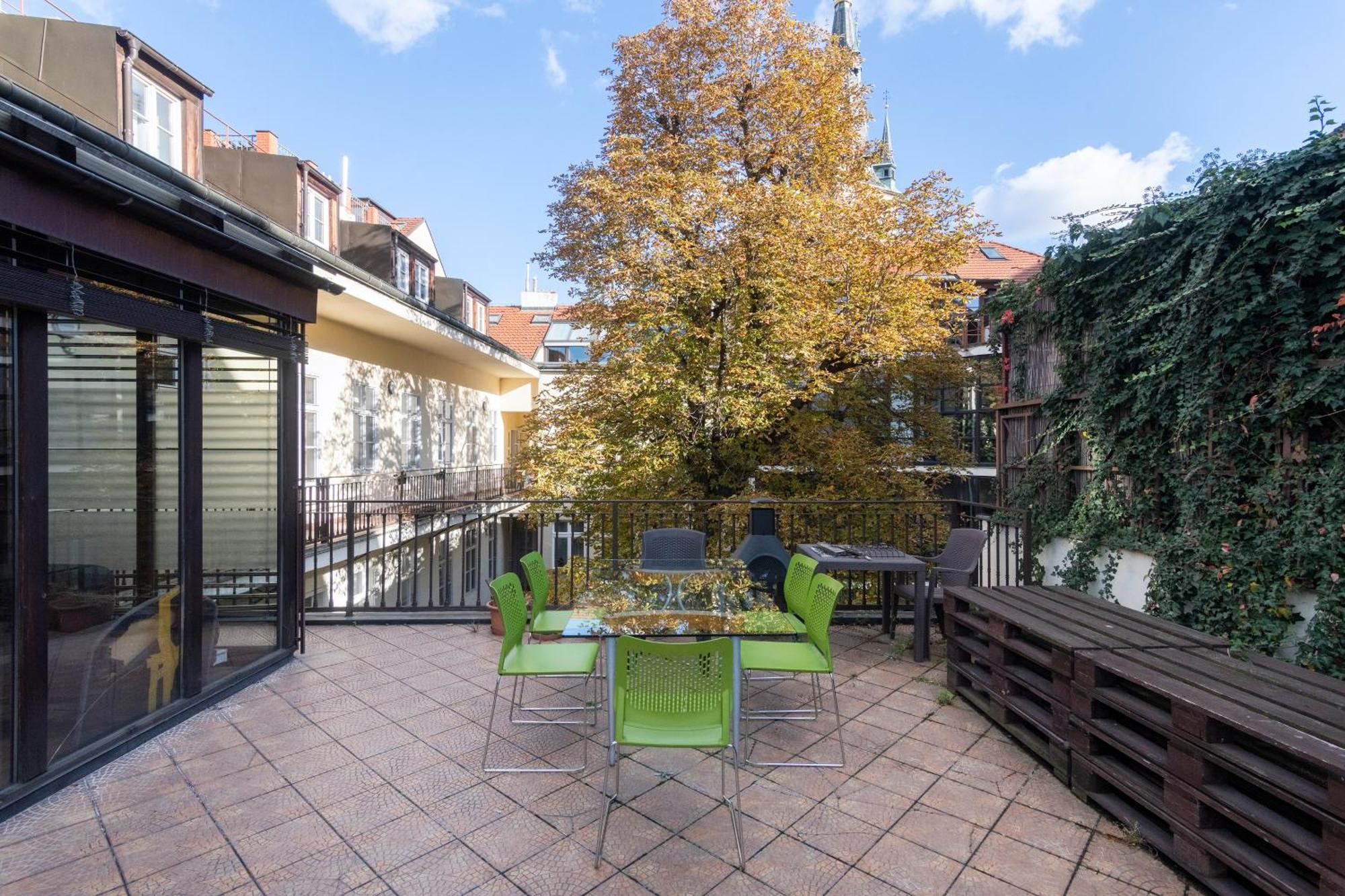 Apartment Stepanska Прага Экстерьер фото